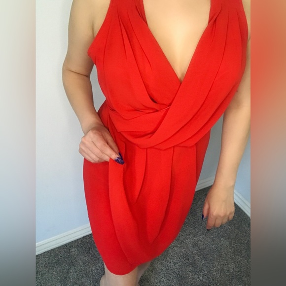 Romantic red dress with sparkly back straps NEW CONDITION - Picture 5 of 8